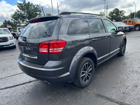 Used 2018 Dodge Journey SE w/ Popular Equipment Group FWD image 5