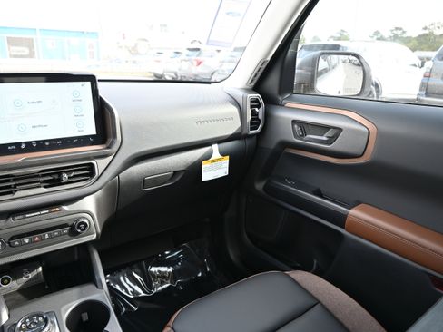 New 2025 Ford Bronco Sport Outer Banks w/ Outer Banks Tech Package+ image 32