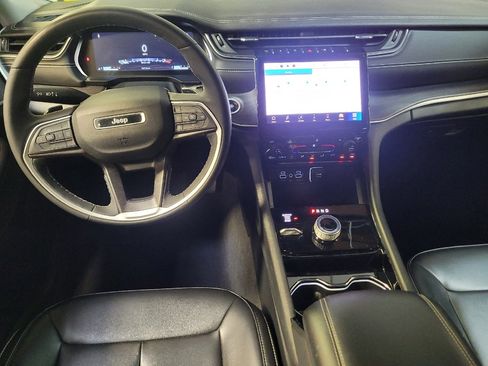 Used 2023 Jeep Grand Cherokee Limited w/ MOPAR Finishing Package AWD/4WD image 22