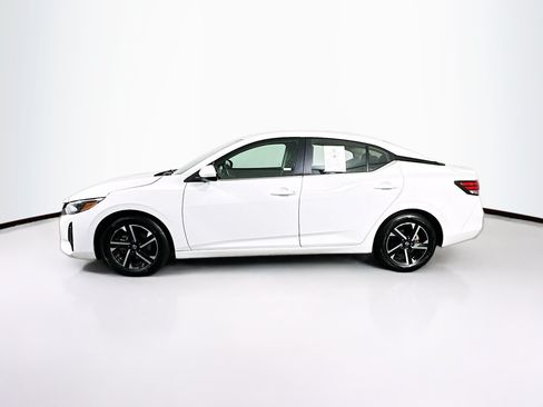 Used 2024 Nissan Sentra SV FWD image 4