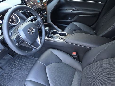 Used 2023 Toyota Camry XLE w/ Cold Weather Package AWD/4WD image 10