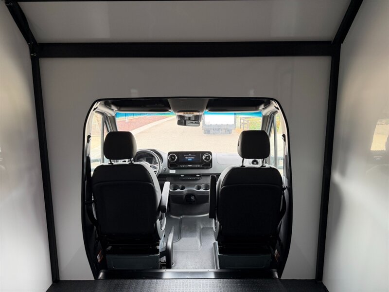 Used 2024 Mercedes-Benz Sprinter 3500 image 17