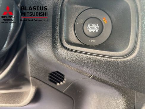 Used 2024 Jeep Wrangler Unlimited w/ Convenience Group image 23