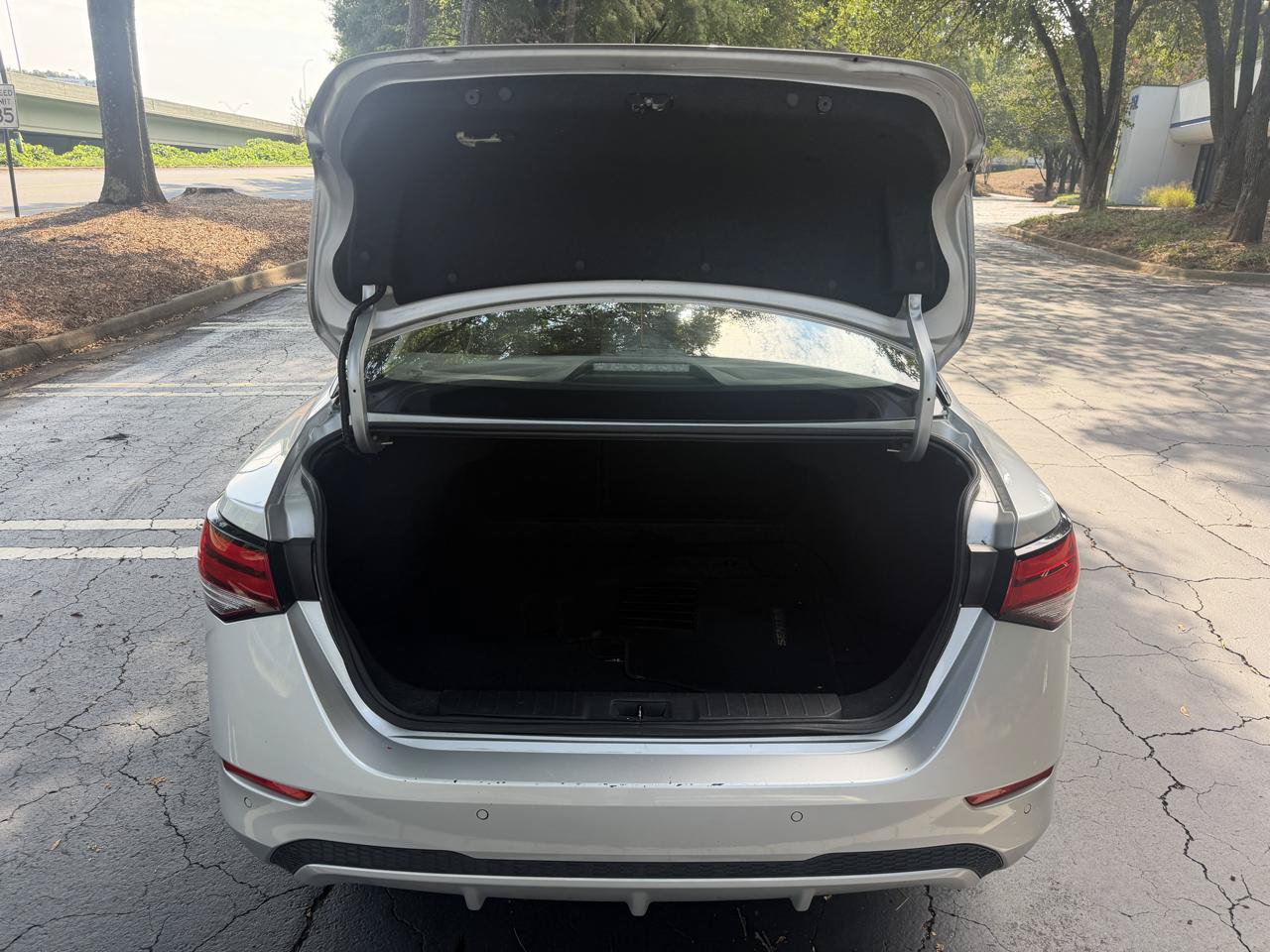 Used 2023 Nissan Sentra SV FWD image 25