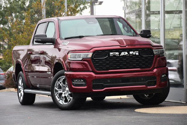 Used 2025 RAM 1500 Big Horn AWD/4WD image 4