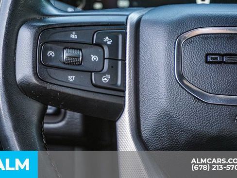 Used 2023 GMC Yukon XL Denali RWD image 31
