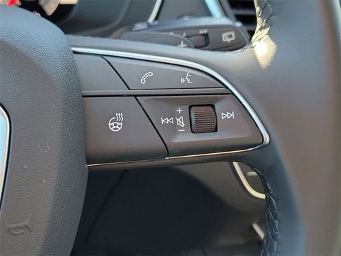 Certified 2023 Audi Q5 2.0T Premium Plus w/ Premium Plus Package image 10
