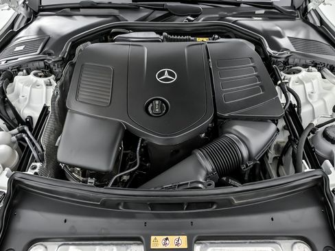 Used 2022 Mercedes-Benz C 300 4MATIC Sedan w/ AMG Line w/ Night Package image 17