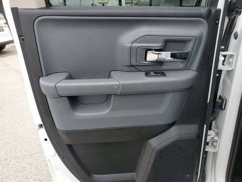 Used 2024 RAM 1500 Classic SLT image 16