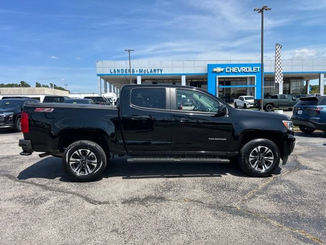 Used 2022 Chevrolet Colorado Z71 AWD/4WD image 2