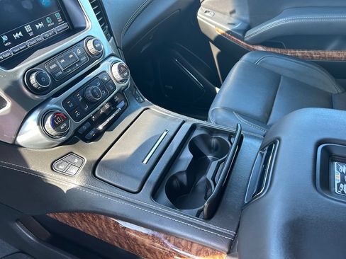 Used 2019 Chevrolet Tahoe Premier AWD/4WD image 14
