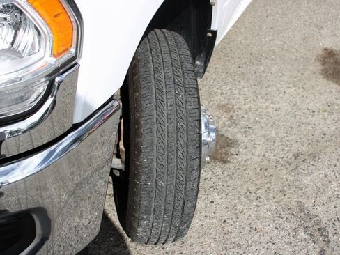 Used 2021 RAM 3500 Tradesman w/ Chrome Appearance Group image 41