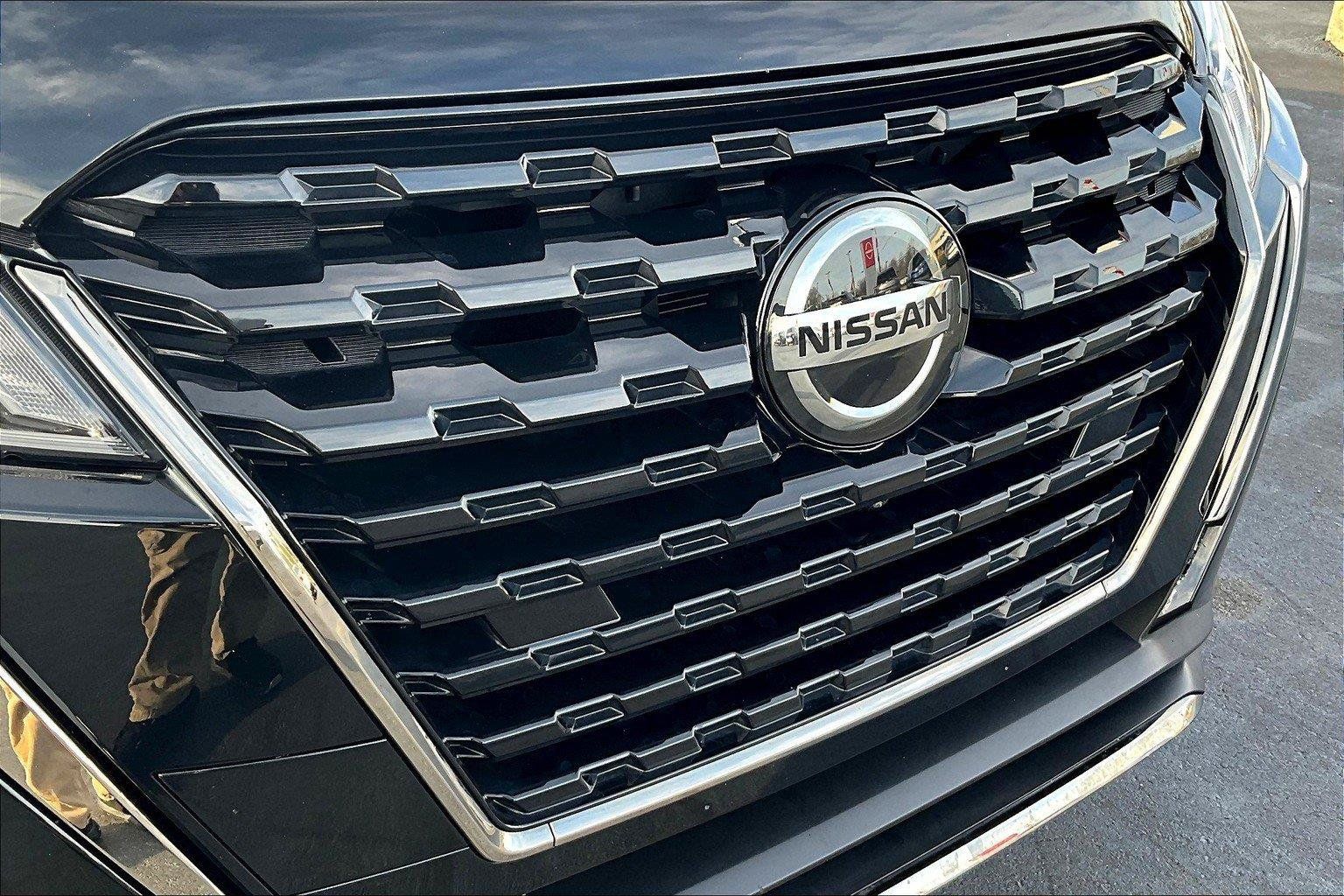 Used 2021 Nissan Kicks SR w/ SR Premium Package FWD image 27