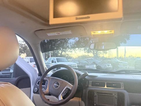 Used 2012 GMC Sierra 2500 Denali w/ Suspension Package, Off-Road image 18