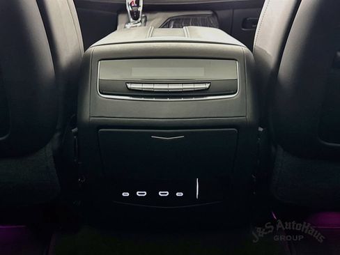 Used 2024 Cadillac Escalade Sport w/ LPO, ONYX Package AWD/4WD image 32