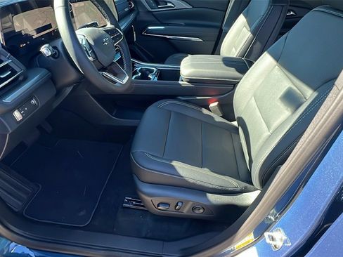 New 2026 Chevrolet Traverse LT w/ Midnight/Sport Edition image 13