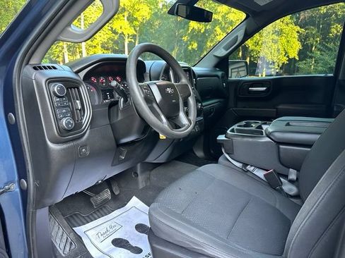 Used 2021 Chevrolet Silverado 1500 Custom Trail Boss AWD/4WD image 14