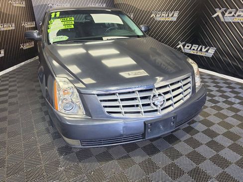 Used 2011 Cadillac DTS FWD image 4