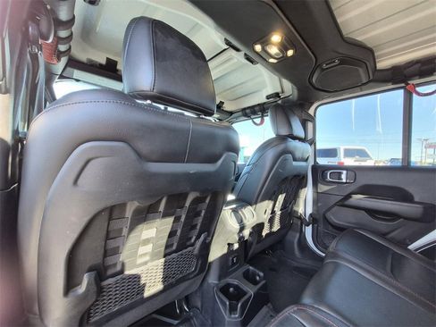 Used 2023 Jeep Gladiator Rubicon w/ LED Lighting Group image 31