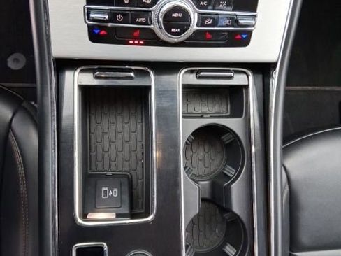 Used 2023 Lincoln Aviator AWD w/ Class IV Trailer Tow Package image 19