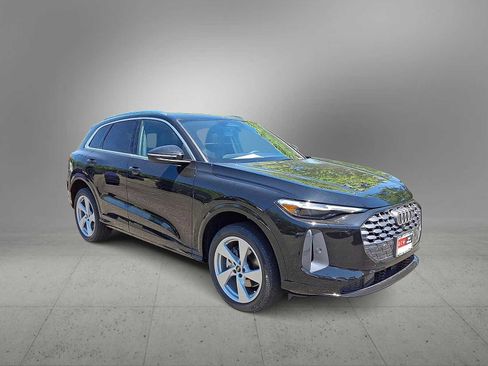 New 2026 Audi Q5 Premium Plus AWD/4WD image 2