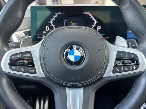 Used 2024 BMW X7 xDrive40i w/ M Sport Package AWD/4WD image 24