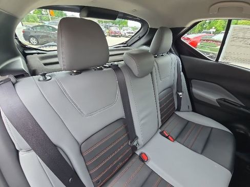 Used 2024 Nissan Kicks SR w/ SR Premium Package FWD image 14
