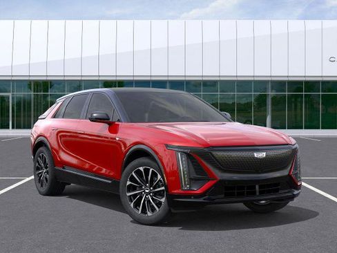 New 2025 Cadillac Lyriq Sport image 31