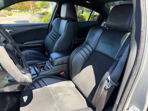 Used 2019 Dodge Charger SRT Hellcat RWD image 16