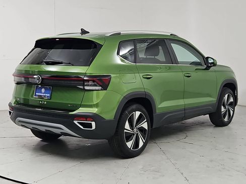 New 2026 Volkswagen Taos SE AWD/4WD image 6