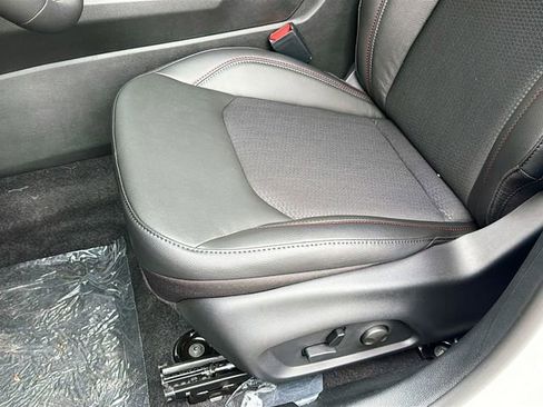 New 2026 Jeep Compass Trailhawk w/ Sun, Sound & Navigation Group AWD/4WD image 21