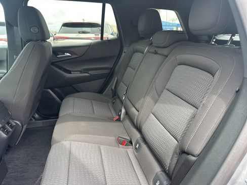 Used 2026 Chevrolet Equinox LT FWD image 12