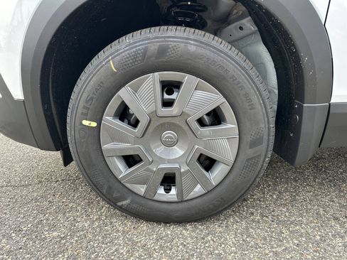 New 2026 Nissan Kicks S FWD image 11