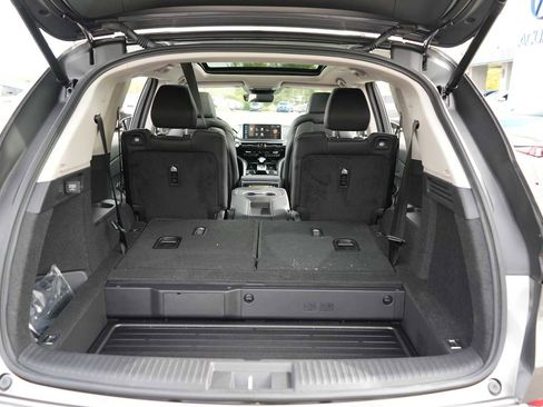 Certified 2026 Acura MDX SH-AWD image 40
