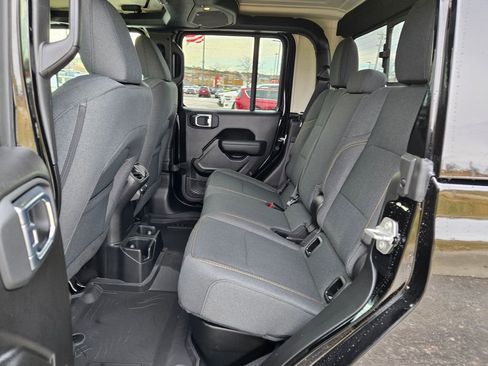 New 2026 Jeep Gladiator Sport AWD/4WD image 26