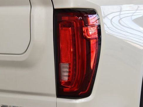Used 2021 GMC Sierra 1500 Denali w/ Denali Ultimate Package image 21