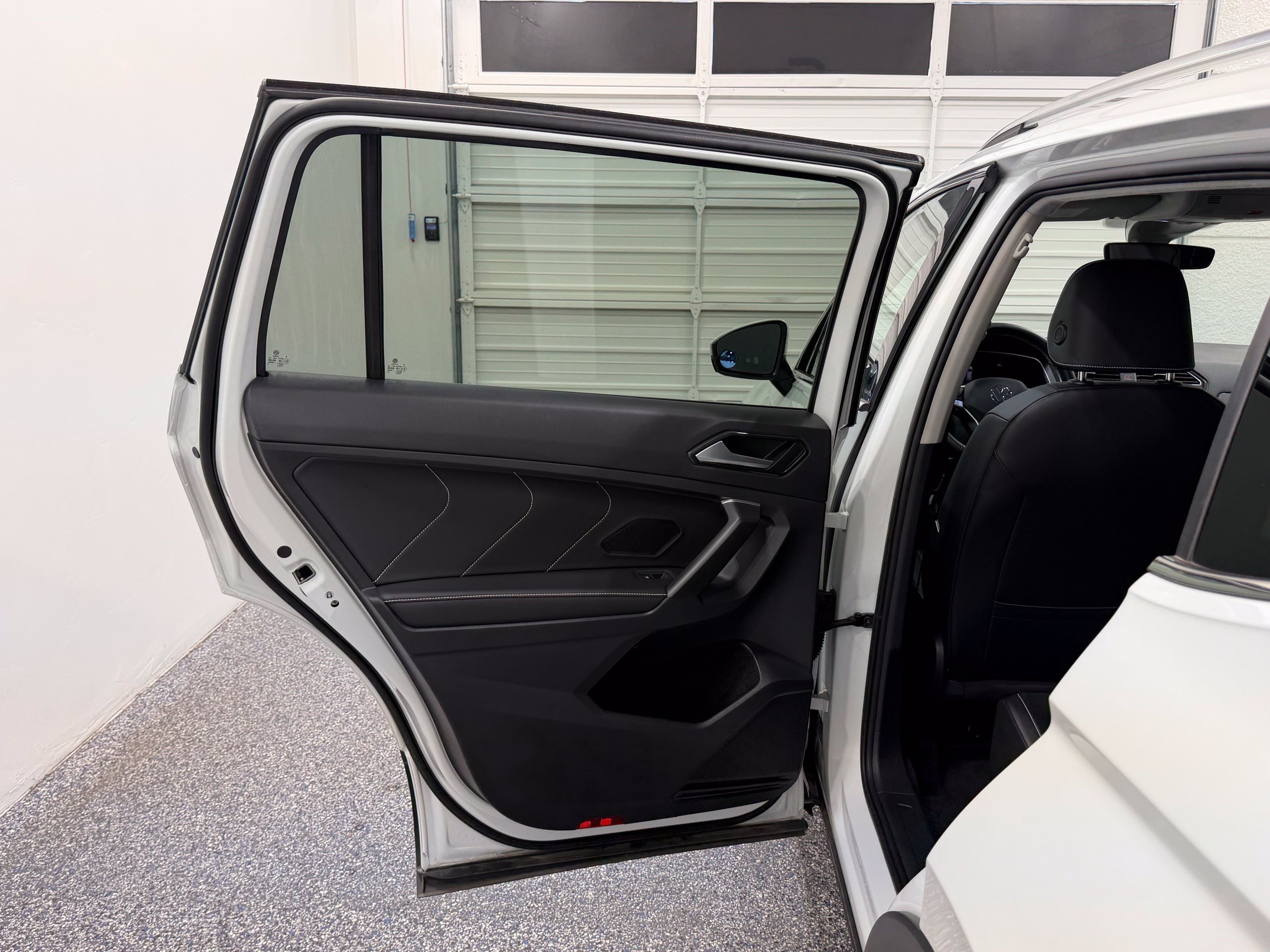 Used 2023 Volkswagen Tiguan SE FWD image 21