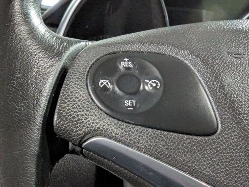 Used 2016 Chevrolet Impala LT w/ Convenience Package image 31