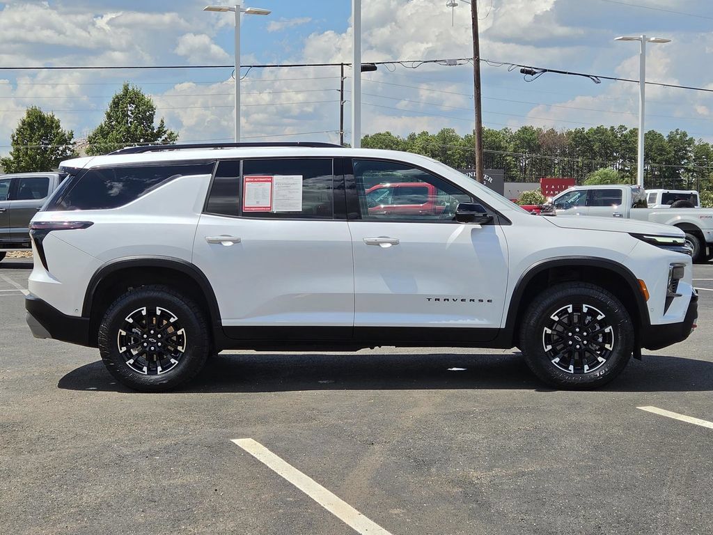 Used 2024 Chevrolet Traverse Z71 w/ Enhanced Driving Package AWD/4WD image 9