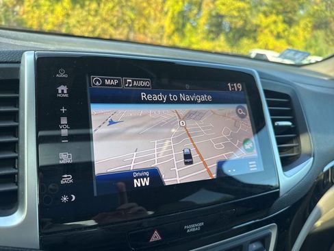 Used 2018 Honda Ridgeline RTL-E image 39