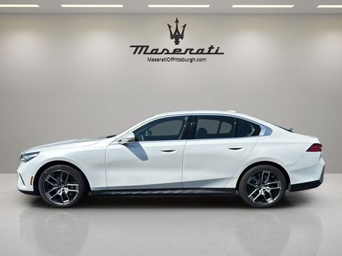 Used 2026 BMW 540i xDrive w/ Premium Package AWD/4WD image 8
