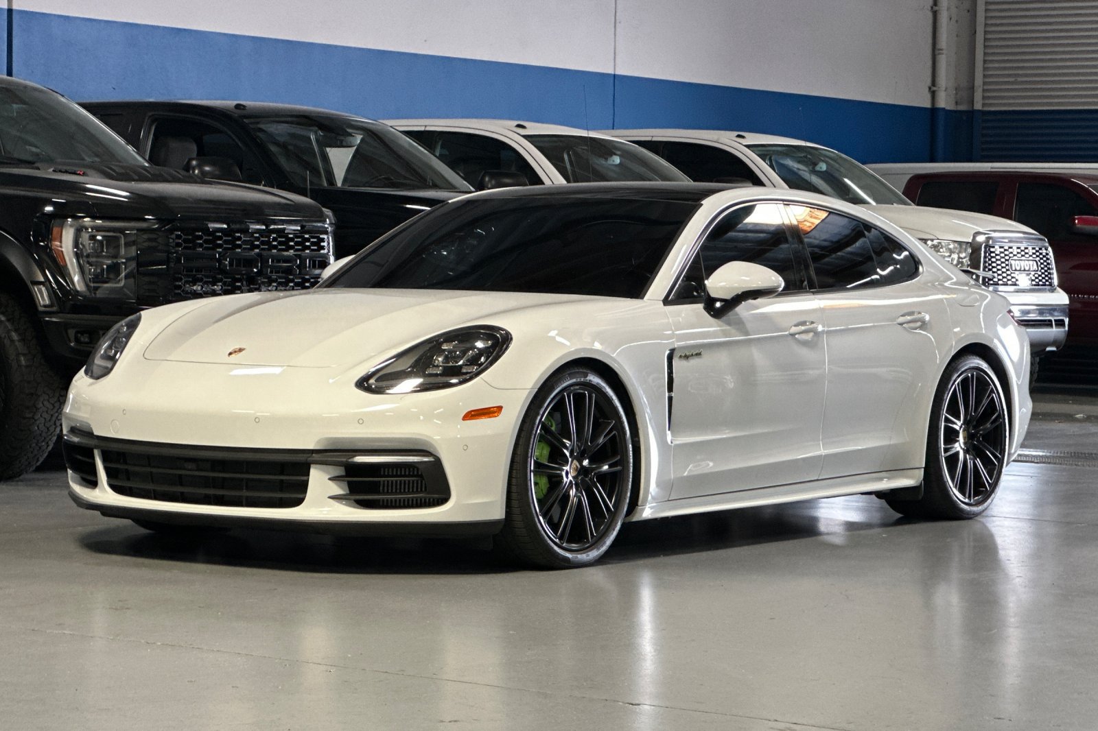Used 2019 Porsche Panamera 4 AWD/4WD image 8