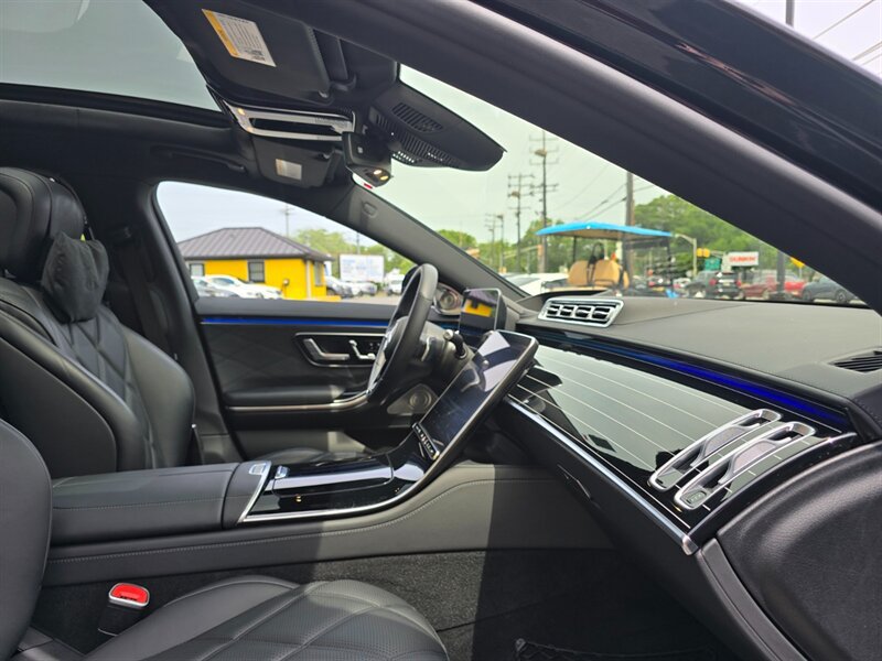 Used 2022 Mercedes-Benz Maybach S 580 4MATIC image 34