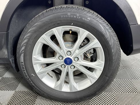Used 2018 Ford Escape SEL FWD image 35
