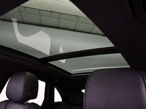 Certified 2026 Porsche Macan AWD/4WD image 20