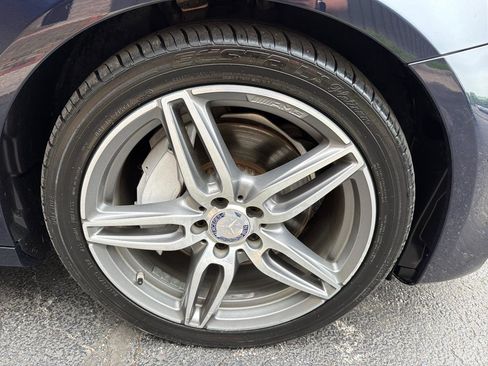 Used 2017 Mercedes-Benz E 300 4MATIC image 47