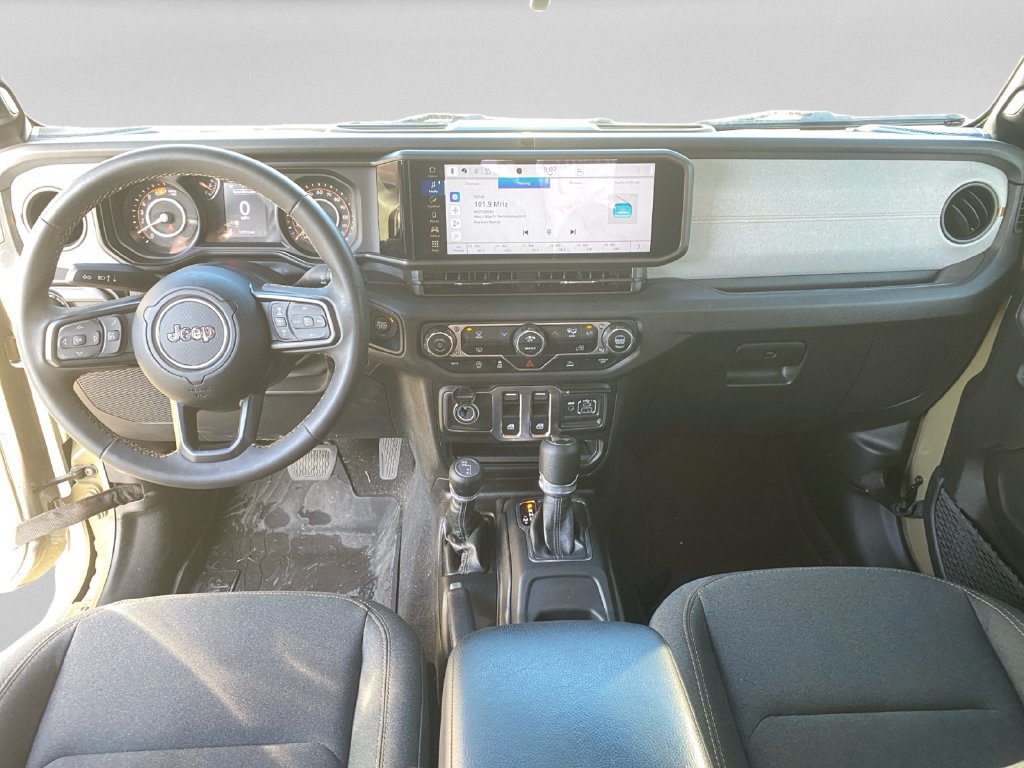 Used 2025 Jeep Wrangler Sport AWD/4WD image 14