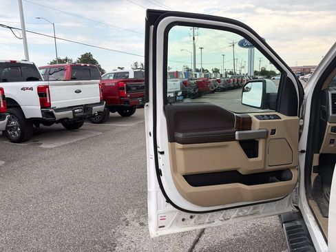 Used 2018 Ford F150 Lariat w/ Trailer Tow Package AWD/4WD image 11