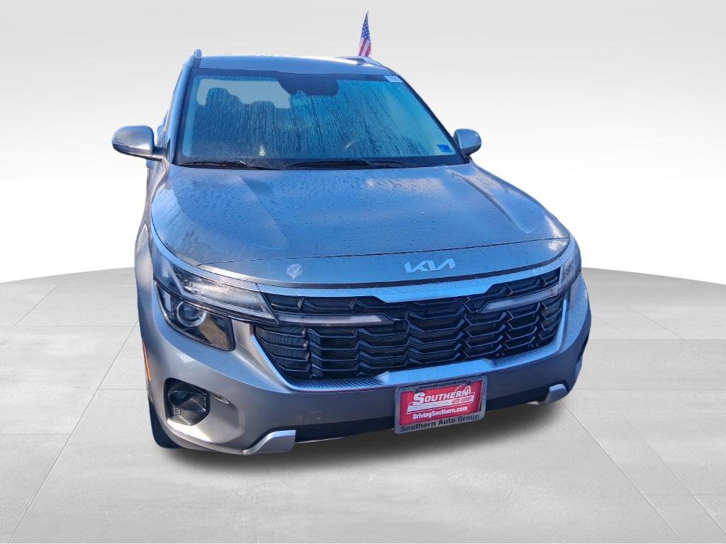 Certified 2025 Kia Seltos S AWD/4WD image 2