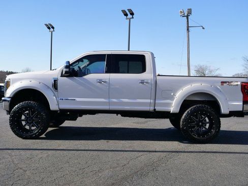 Used 2018 Ford F250 Lariat w/ Lariat Ultimate Package image 38